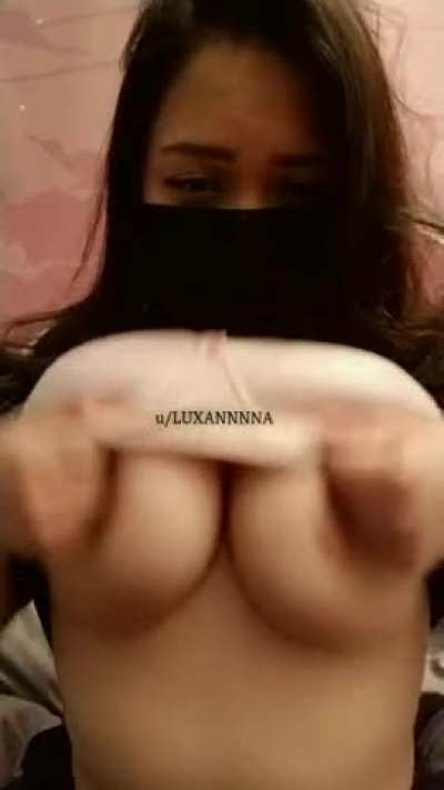 I guess I was wearing the wrong size bra, here's a drop anyway ! 😋