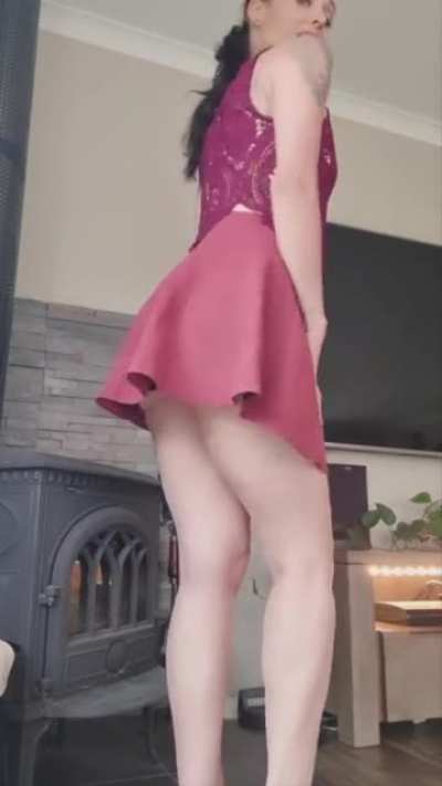 I think my thiccness, this skirt & no undies belong right here 😊