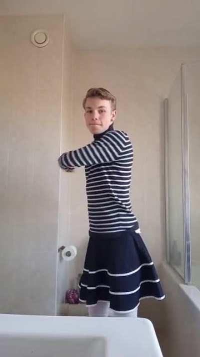skirt go spinnyyyyy