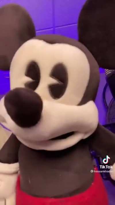 Mickey I pissed