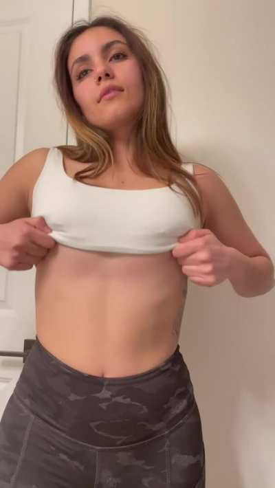 Post gym titty drop