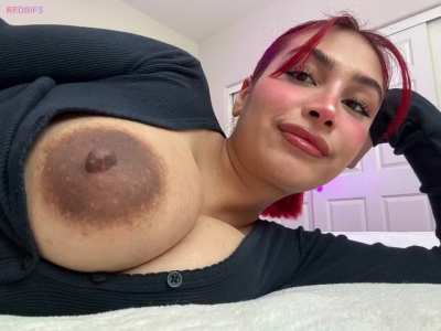 was born with the best titty size :3