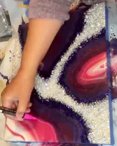 Resin geode process