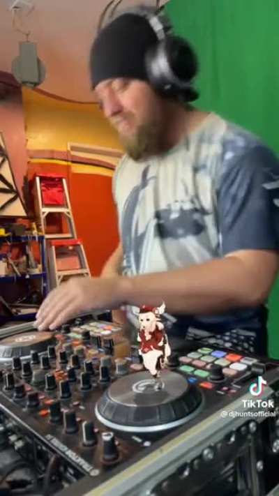 Teccy be like