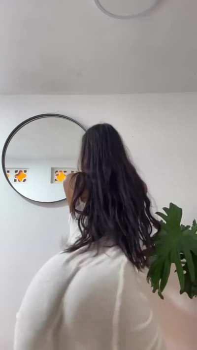 Latina dress twerk