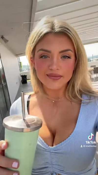 @imellieday