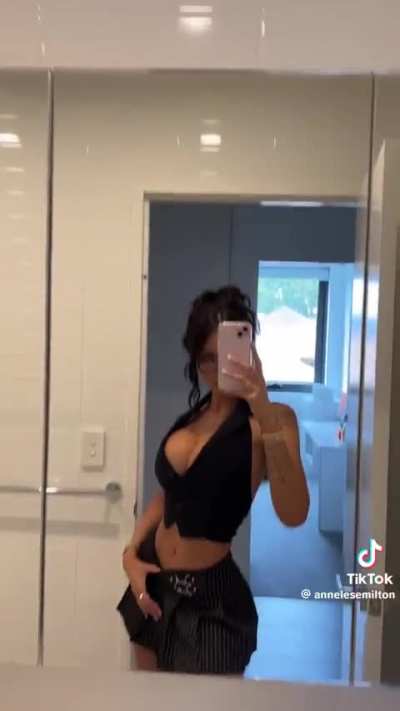 @annalesemilton