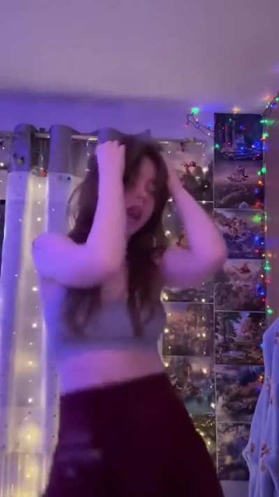 Laura_anne_tiktok - Video #2232