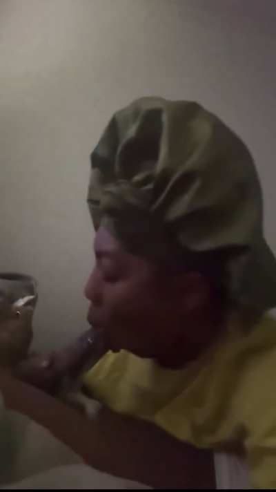 Sloppy bonnet head
