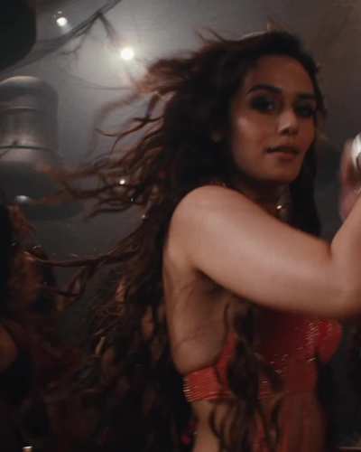 Manushi Chhillar