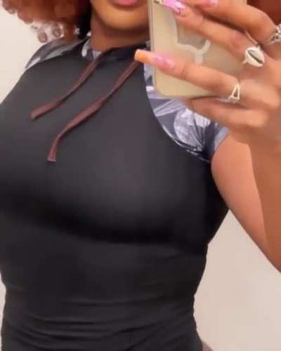 “3 weeks at number one fully minding my business n not giving a fuck . Thank God🤍” SZA via Instagram.
