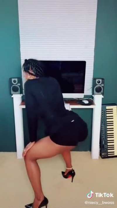 Shake ur ass