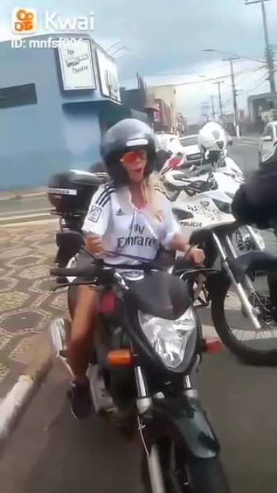 Nem conheço essa mina mas já tenho medo dela