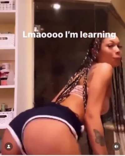 Lil twerk 🍑