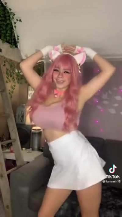 Lunaash18