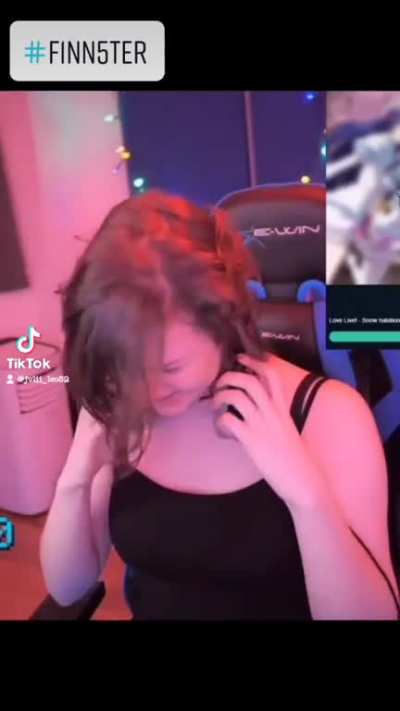 The most beautiful streamer 😊👌