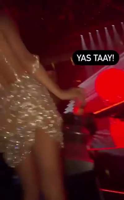 Taylor dancing and shaking her butt in a skimpy sheer minidress at the MTV VMAs!