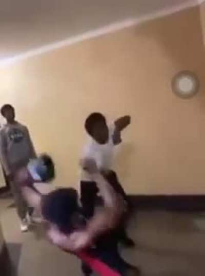 Idiots fighting air