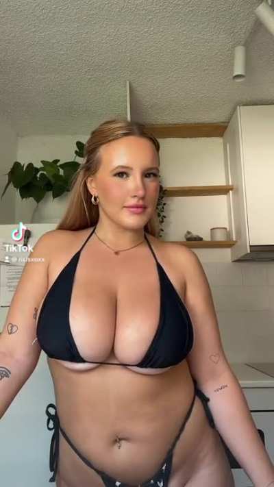 Risisxoxx
