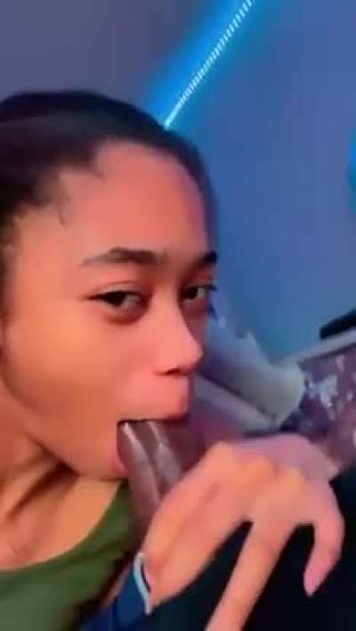 Whoever reported the other one is lame, she is 20 tf🤦🏽‍<wbr>♂️
