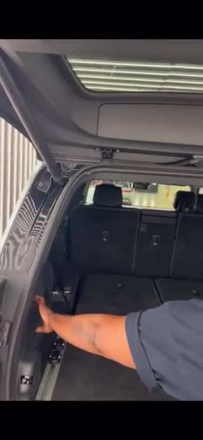 An inside look at the Rivian R1S