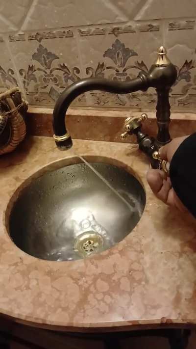 Esta canilla me trajo recuerdos.