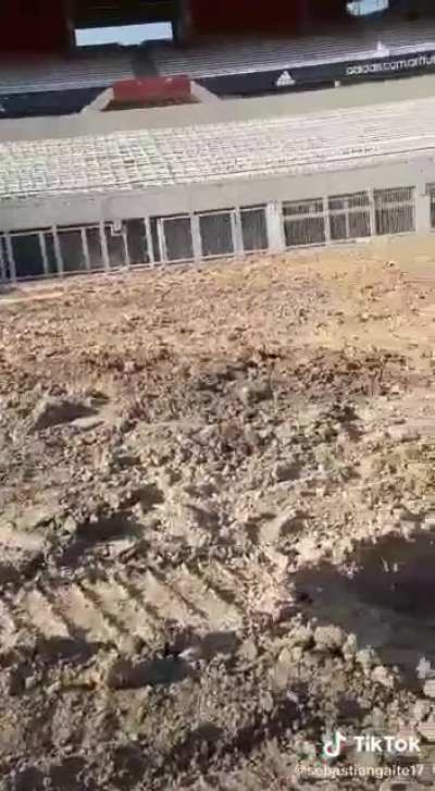 1,80 mts más abajo
