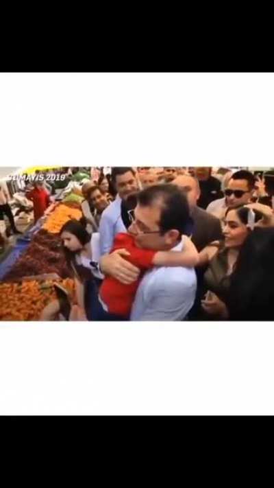 Bu amk redditi niye her postun sonununu foto olarak aliyo hep sonunu bekle postlarinda spoiler atmak zorunda kaliyom