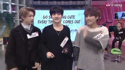 Lixiee, innie and hannie killing the aegyo and uss 😭😭 ( thier team won the aegyo competition btw😭😭) NOTE: video contains footage of former skz member.
