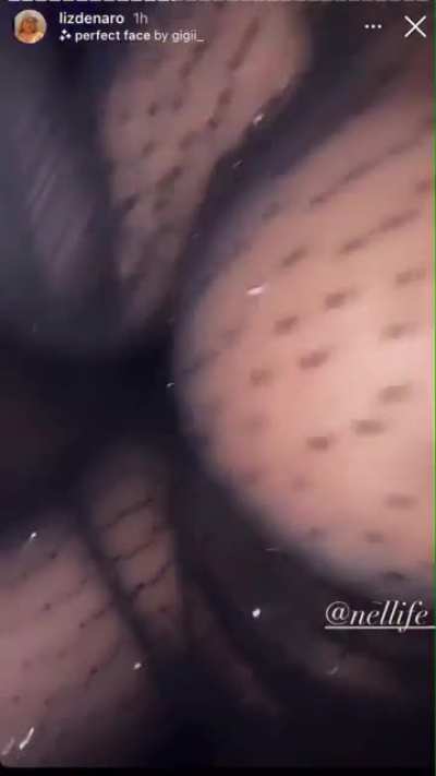 Nel_life playing with her boobies