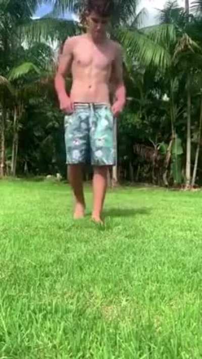 Olha oq ele faz muquinha 😁