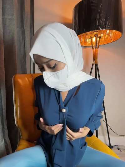 Sexy muslim hottie