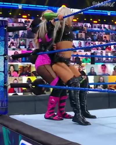 Liv Morgan in Position 👀🥵