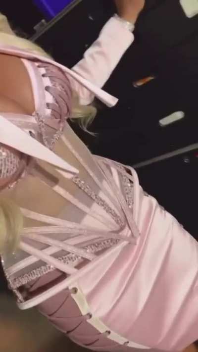 Maryse showing off her sexy body