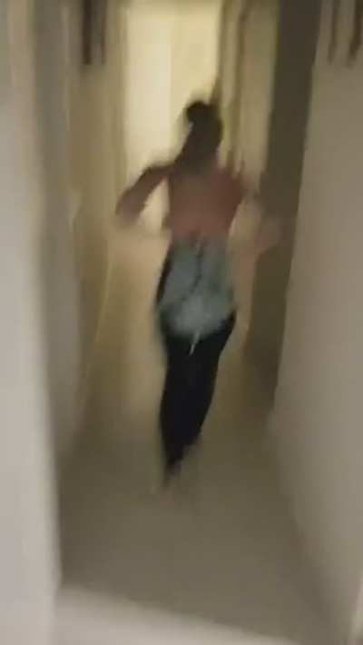 Horny Wife [reveal]