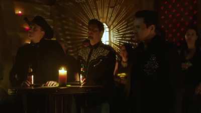 'From dusk till down' clip