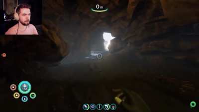 JackSepticEye screaming in subnautica below zero.