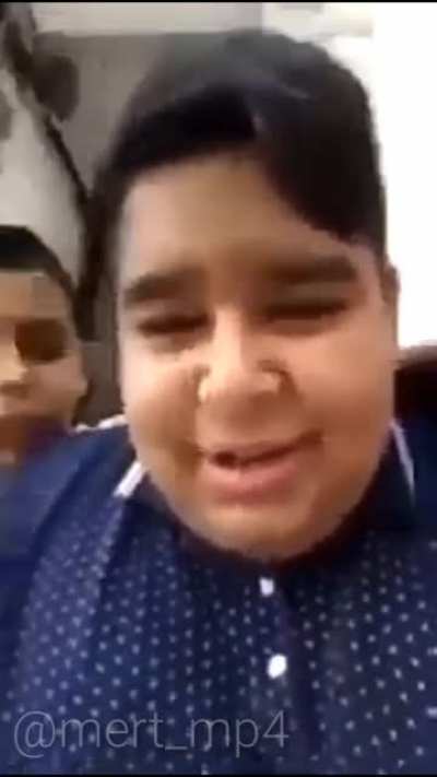 d-dostum andımızı yanlış söylüyorsun (ama andımız böle olsa baya epic olurdu)
