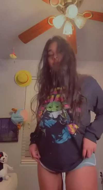 Do you like my body type? I’m curious (Oc)