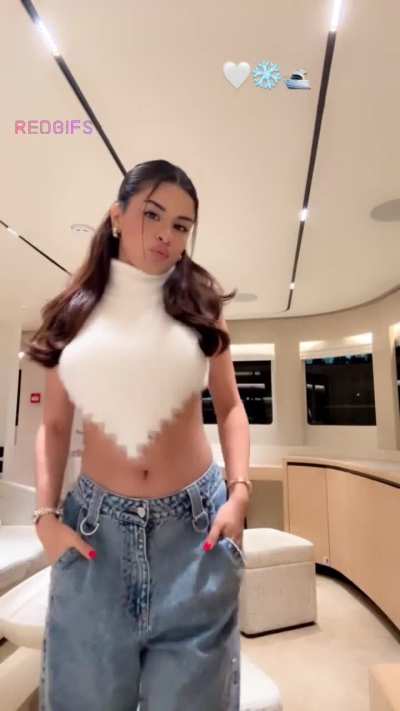 Avneet kaur 🔥