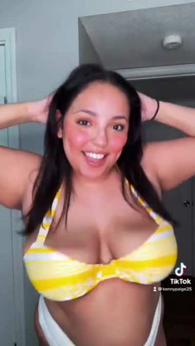 Boob bounce