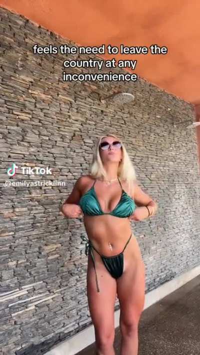 Damn Emily ð¤¤