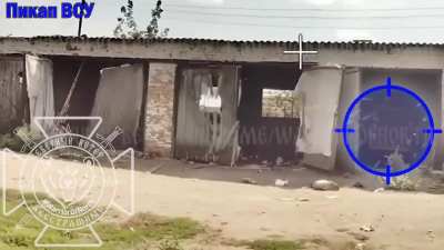 Russian Fiber-Optic FPV Drone attack a group of Ukrainian soldiers inside a building