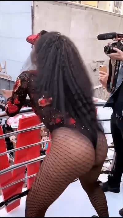 Iza