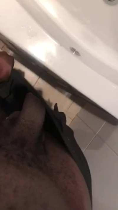 I might need a hand or 2 (19,UK)