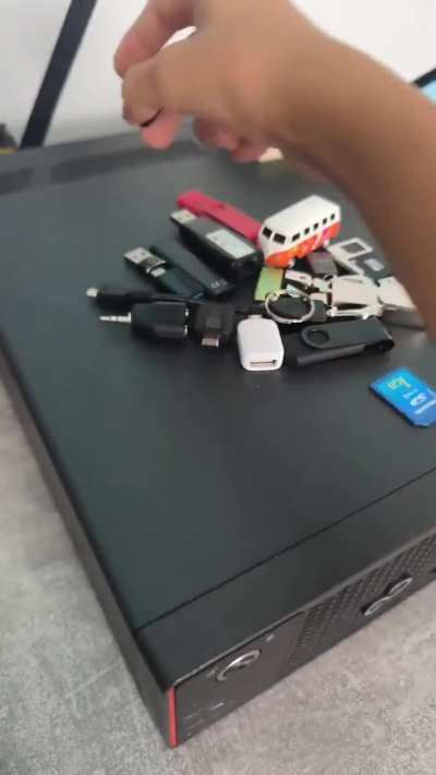 Why won't my SD card show up