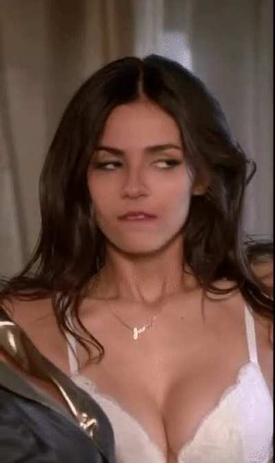 The thought of Victoria Justice getting BLACKED really gets me going.