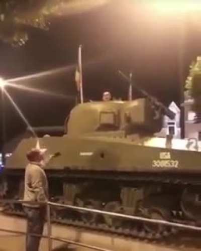 Arthur Get Out of the Tank!