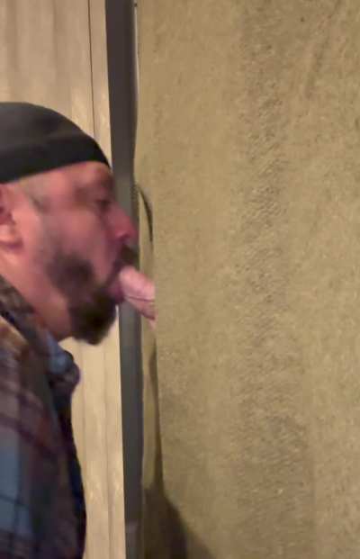 48 [M4M] Minneapolis. My favorite east coast married cock, made his way over. “Had to run to the store”, and B-lined it over to get drained. Love sucking his thick perfect cock. And always sweet thick loads. 47/5’<wbr>9”/20<wbr>5