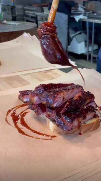 And a whiff off BBQ sauce